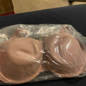40DDD Soma bra